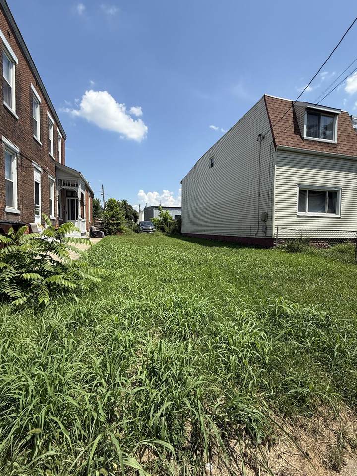 1532 Banklick Street - Photo 1