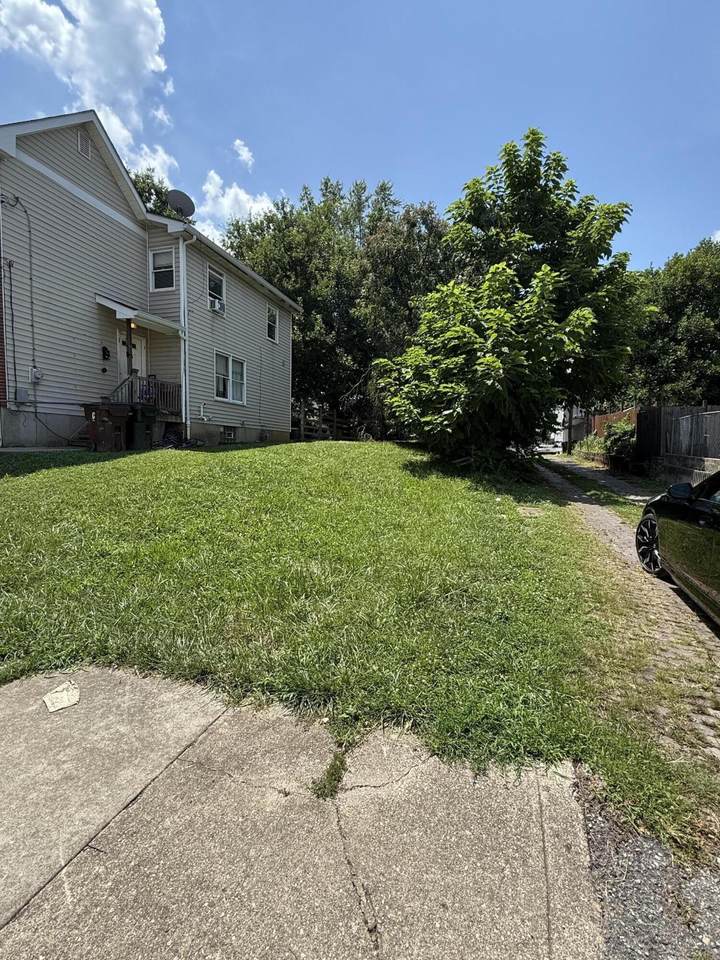 1317 Banklick Street - Photo 1