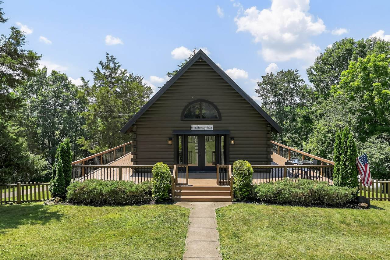 240 Sunny Hill Drive - Photo 1