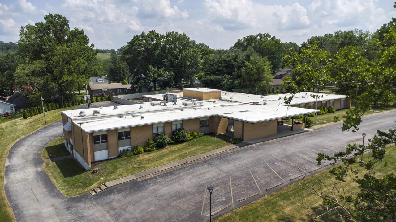 512 Maple Avenue - Photo 1