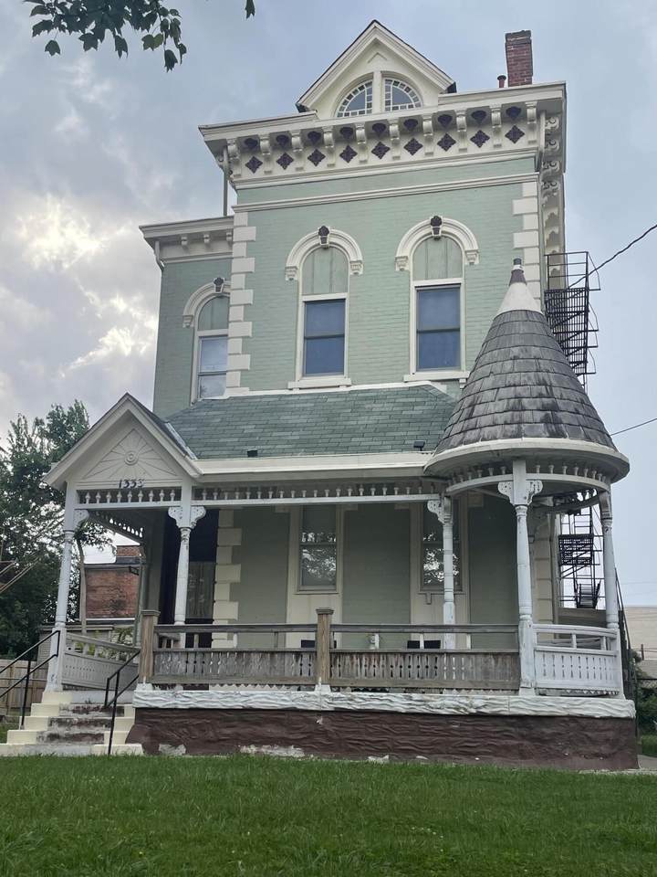 1333 Scott Street - Photo 1