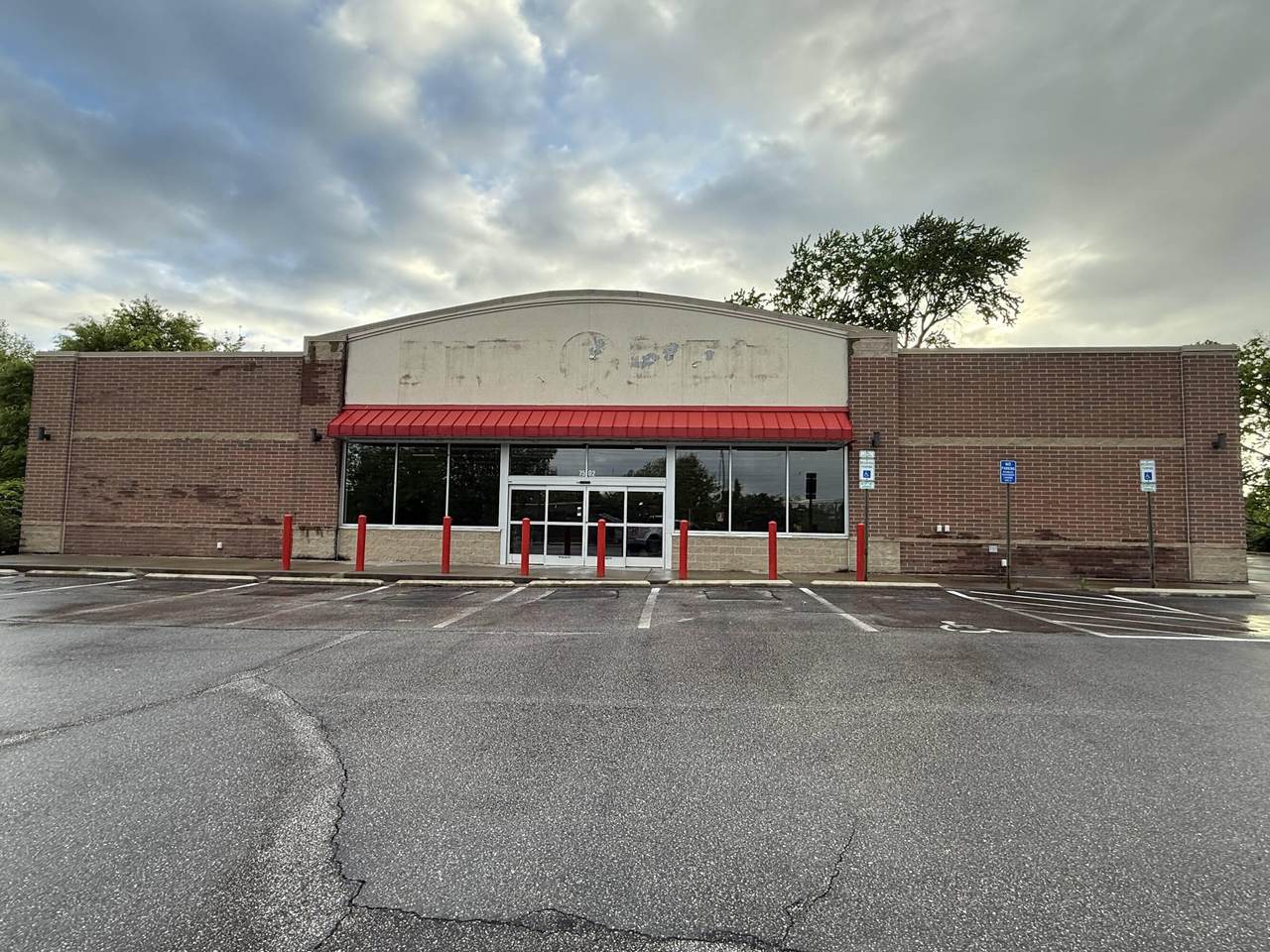 7502 Dixie Hwy - Photo 1