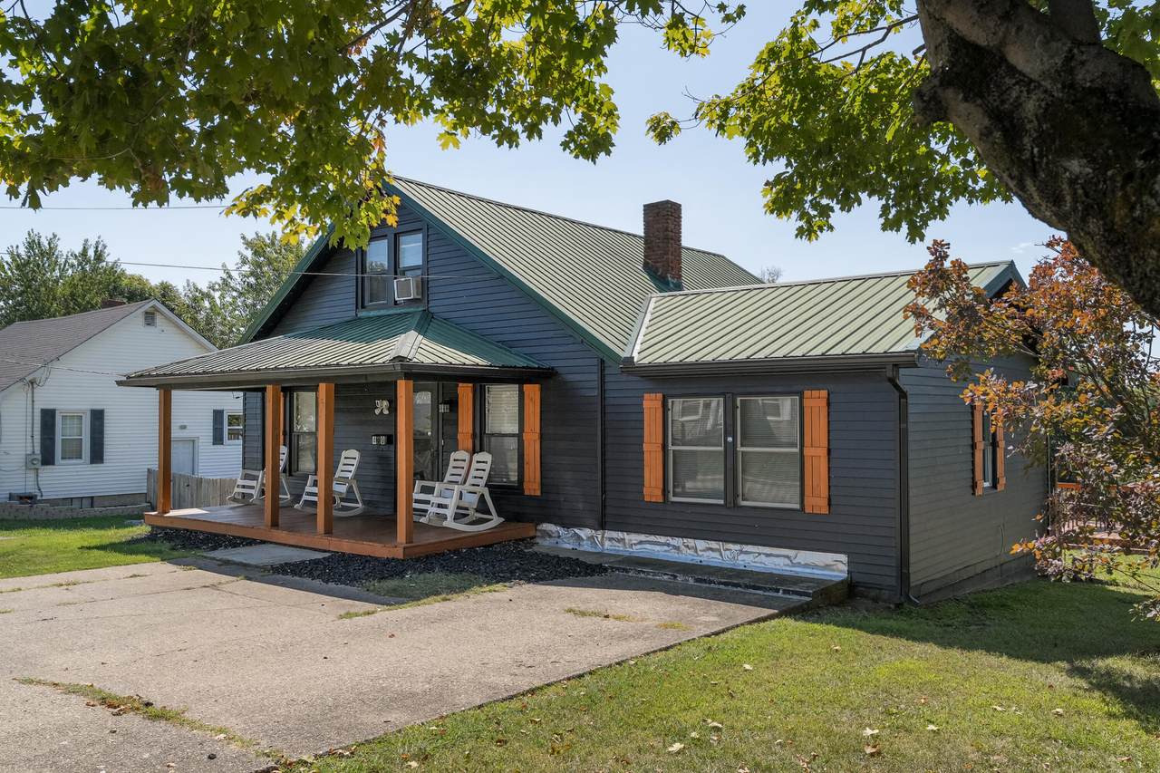 40 Charlotte Heights - Photo 1