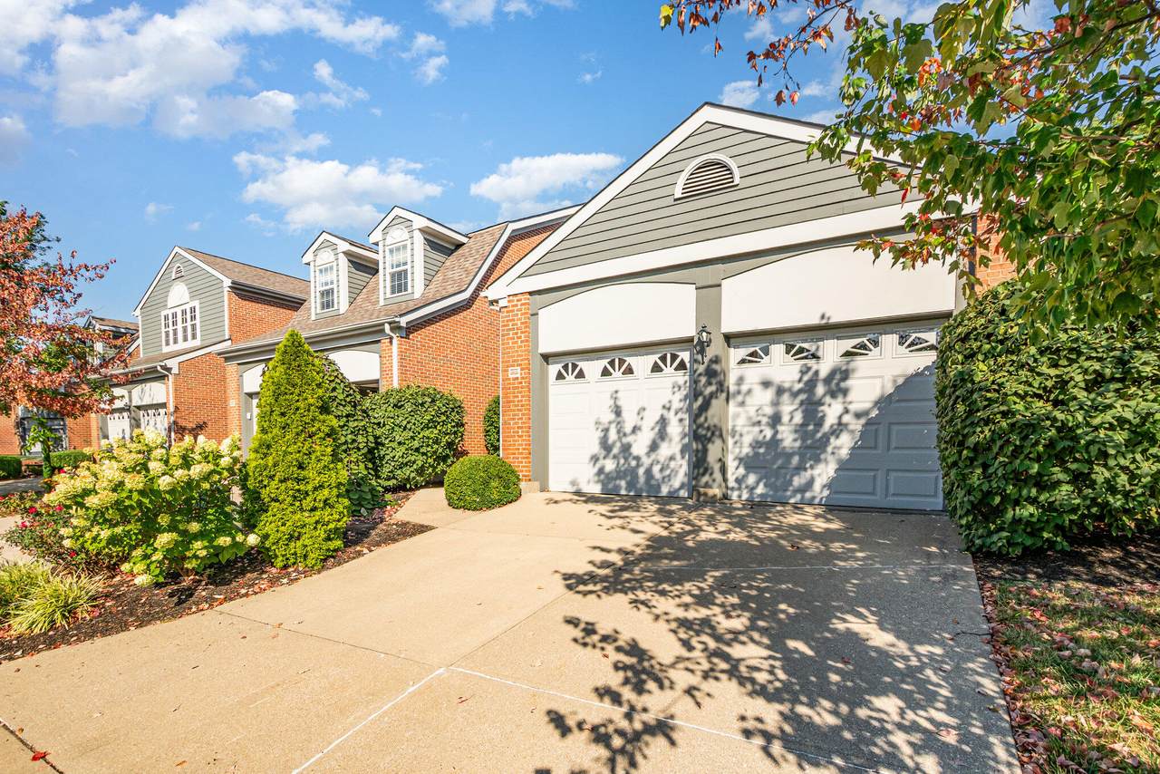 2752 Mansion Place - Photo 1
