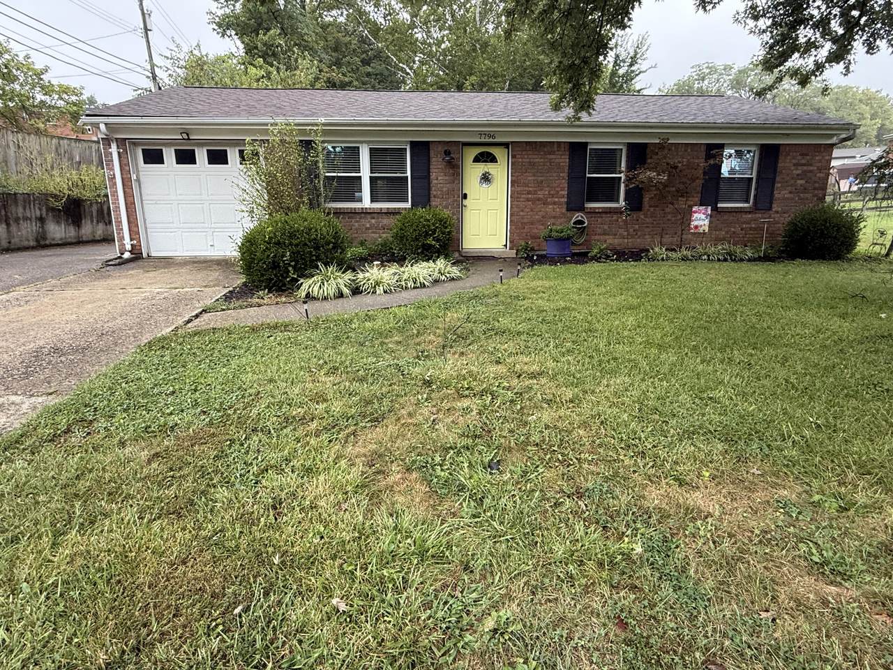 7796 Walnut Creek Drive - Photo 1