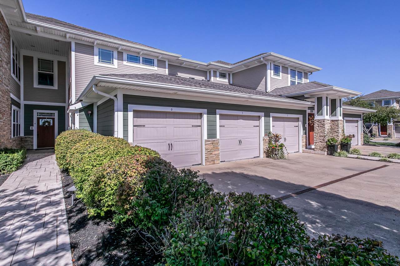 422 Riverpointe Drive - Photo 1