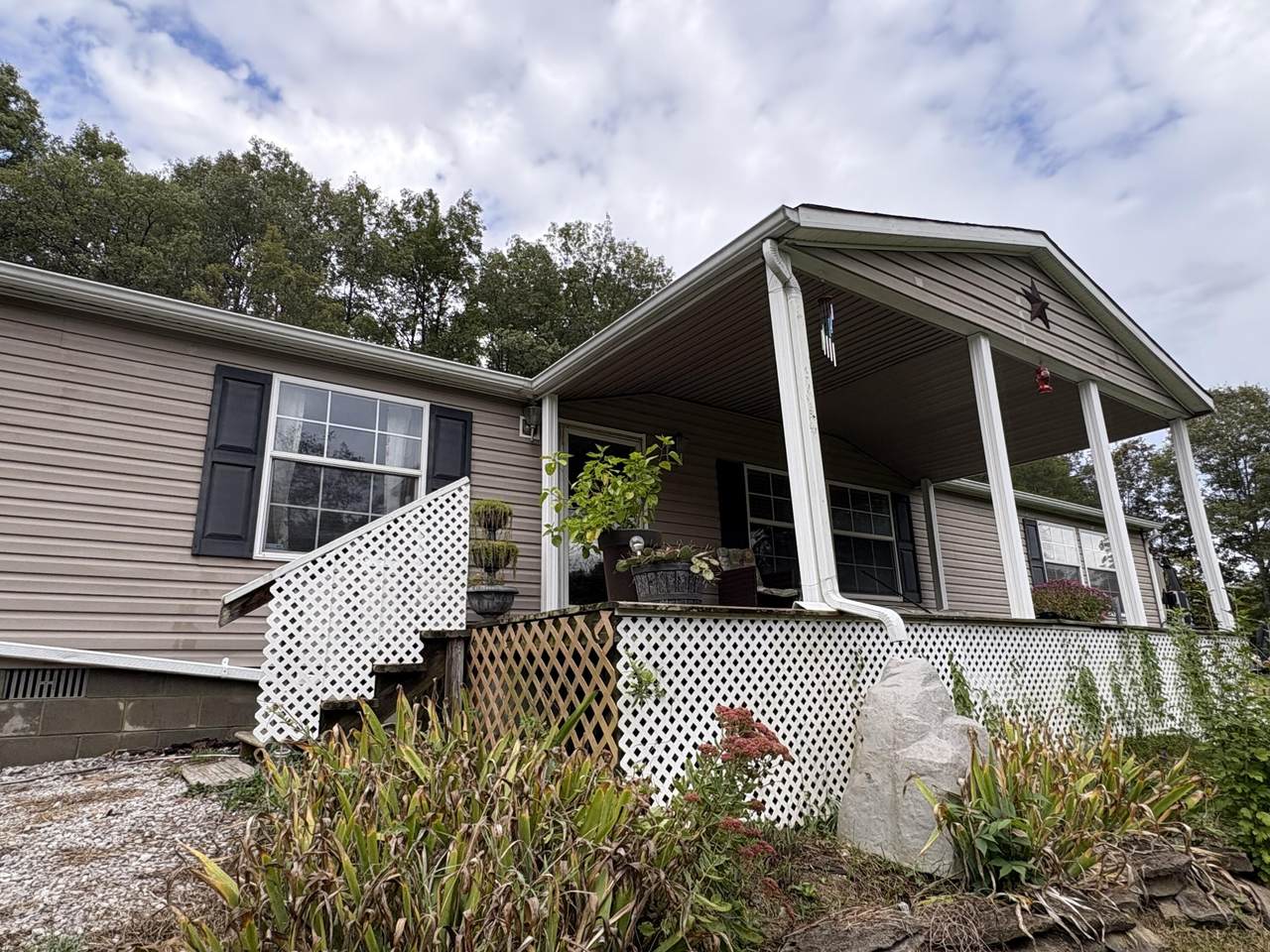 15763 Carlisle Road - Photo 1