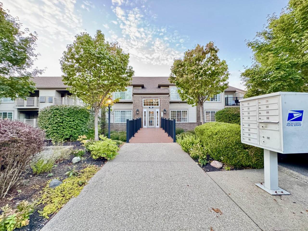 568 Cloverfield Lane - Photo 1