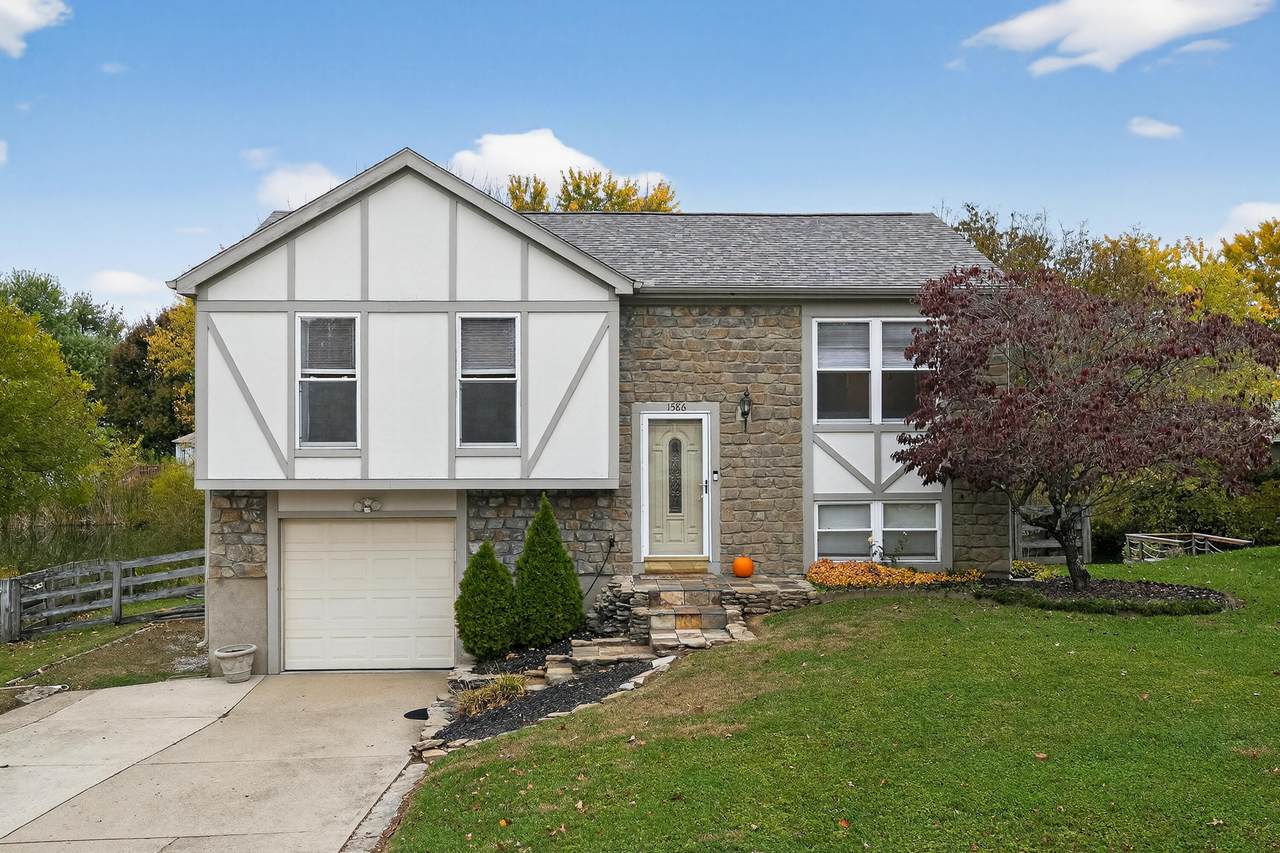 1586 Hickory Hill Court - Photo 1