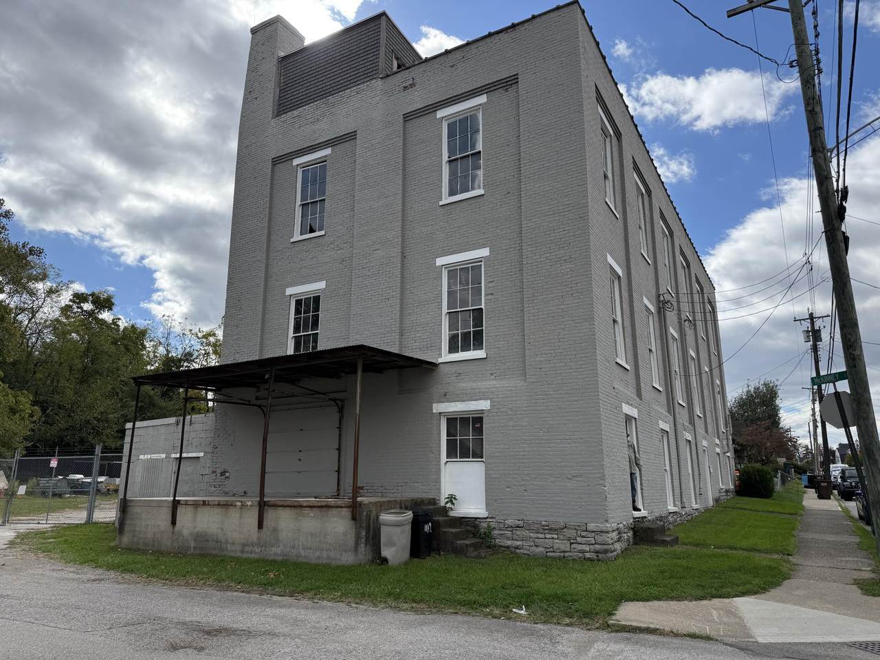 440 8th Avenue - Photo 1