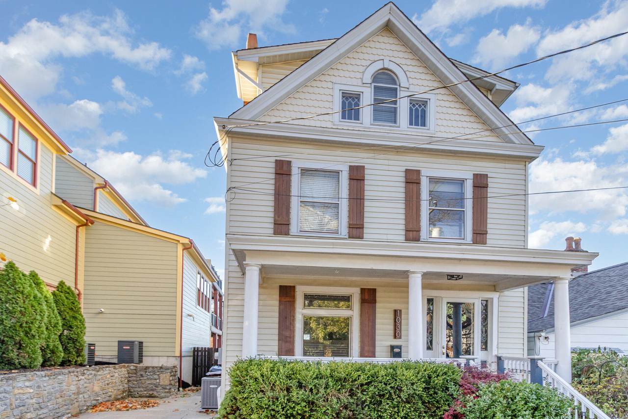 1030 Vine Street - Photo 1