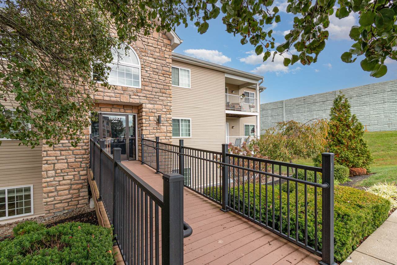 10593 Lynn Lane - Photo 1