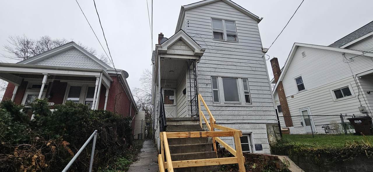 2757 Alexandria Avenue - Photo 1