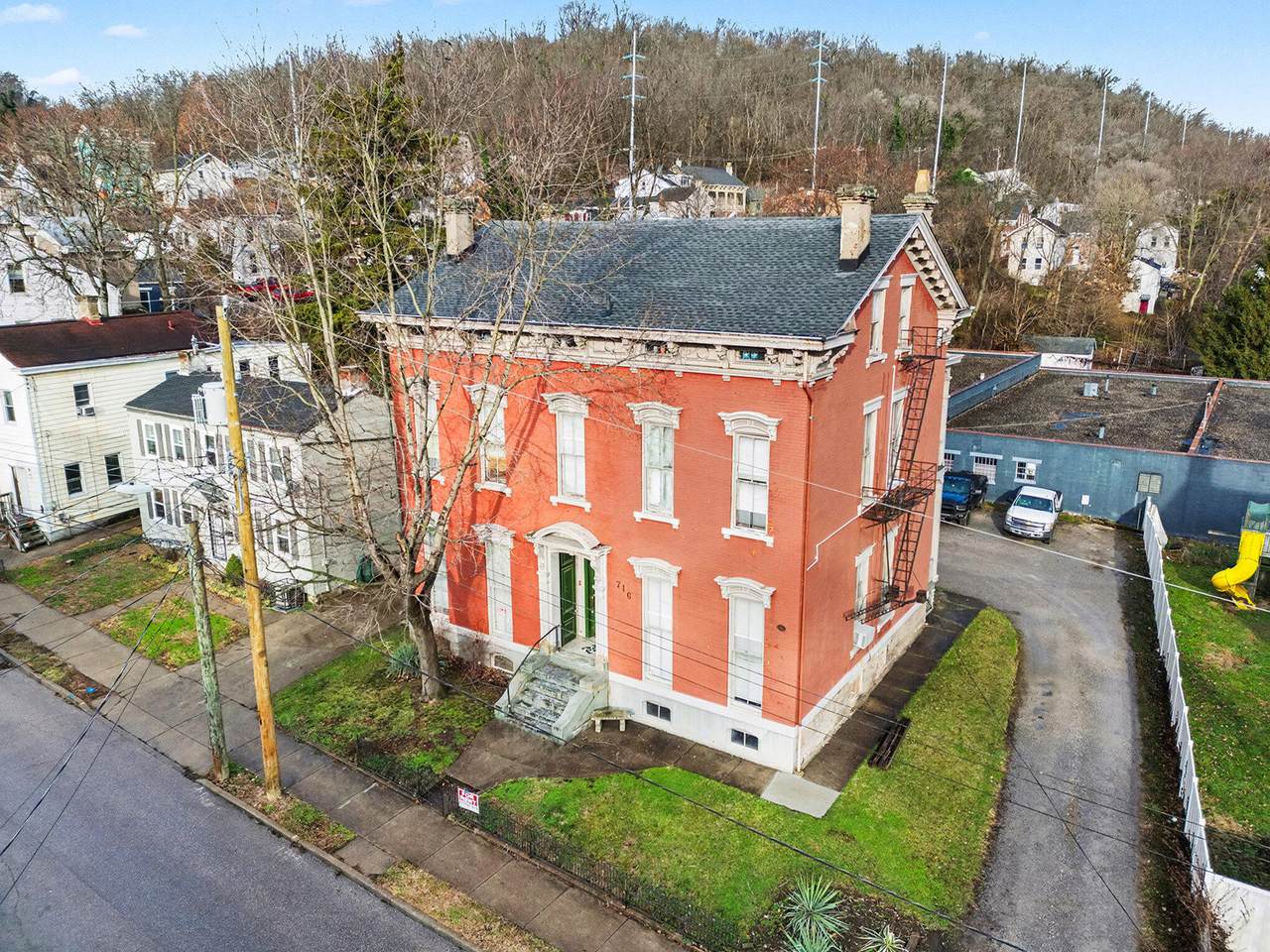 716 Lewis Street - Photo 1