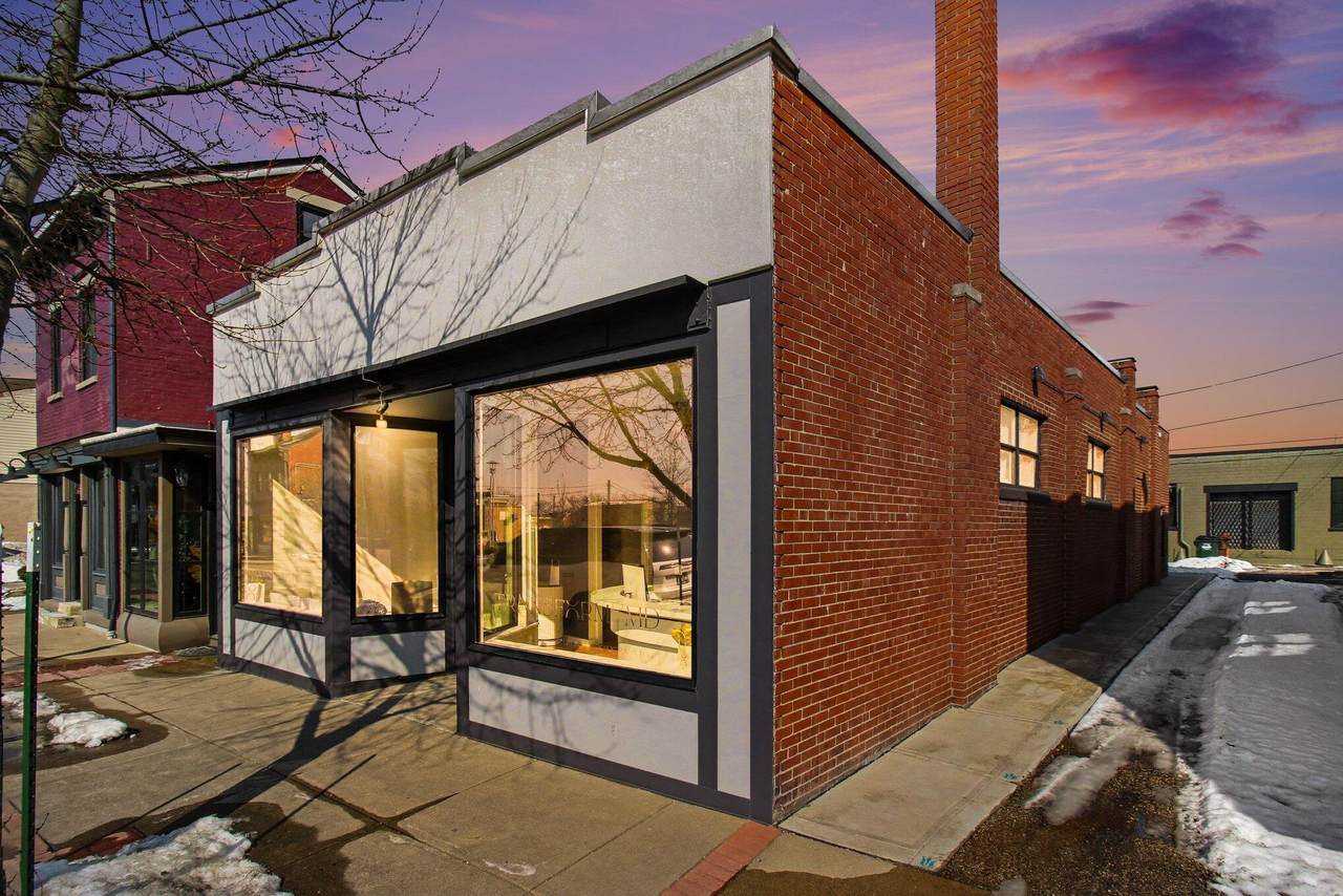 1019 Monmouth Street - Photo 1