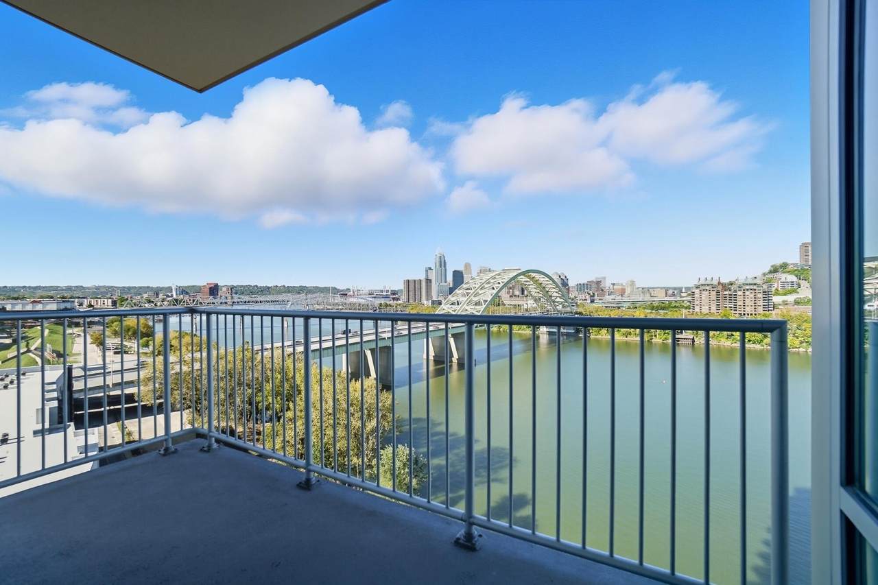 400 Riverboat Row - Photo 1