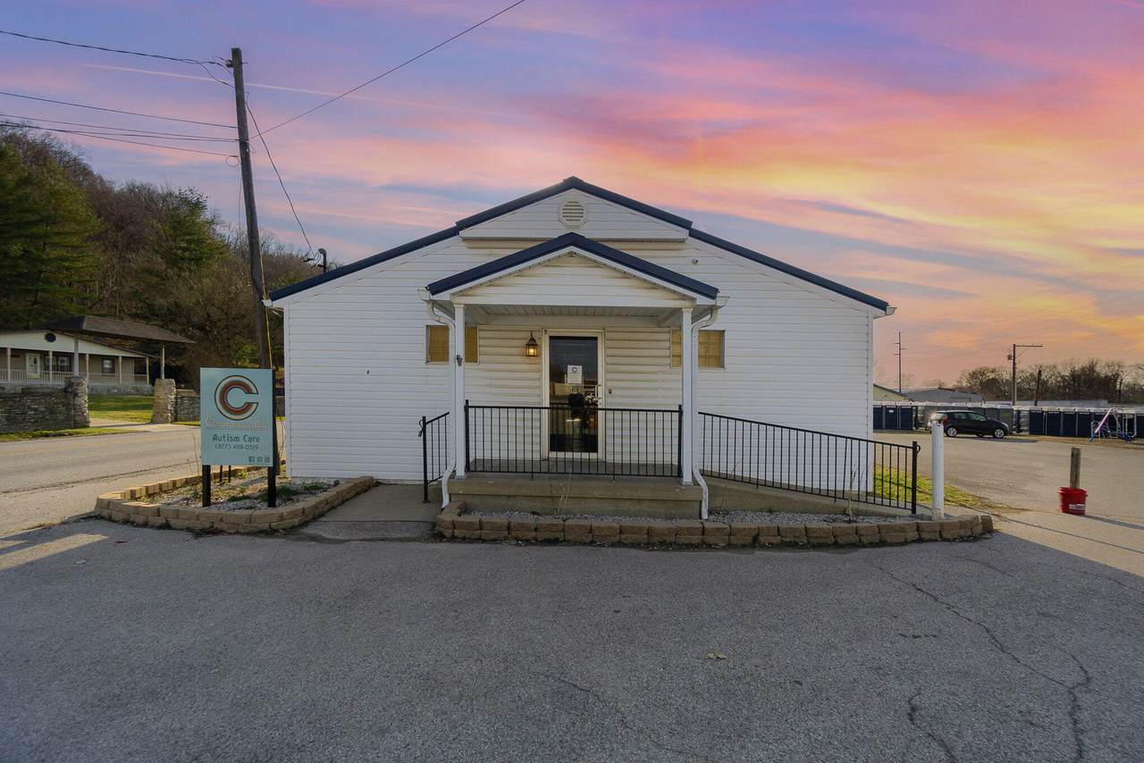 1405 Gillock Avenue - Photo 1