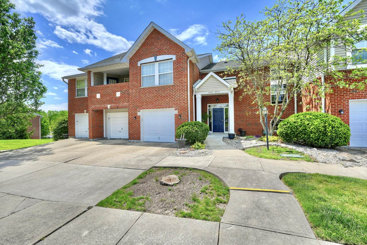 6949 Parkview Drive - Photo 1