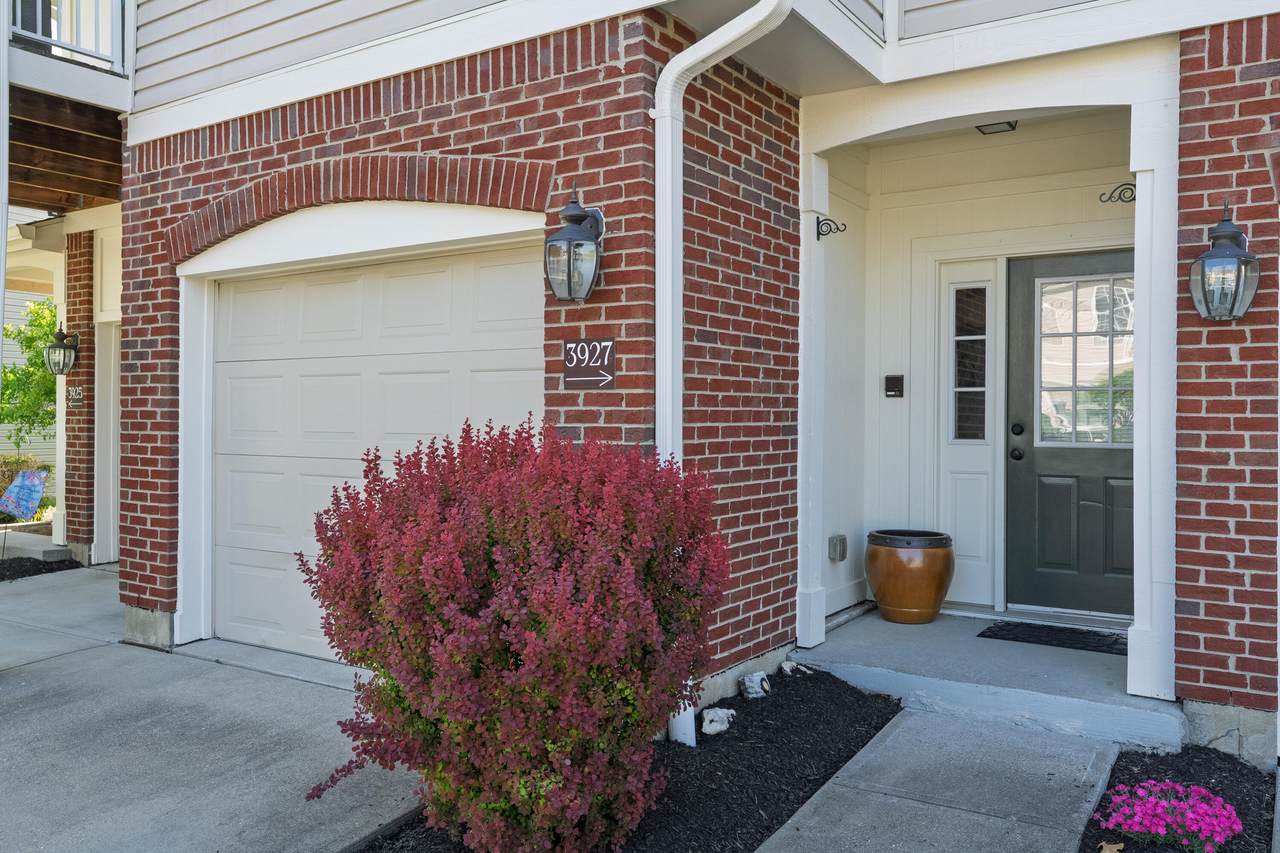 3927 Spire Circle - Photo 1