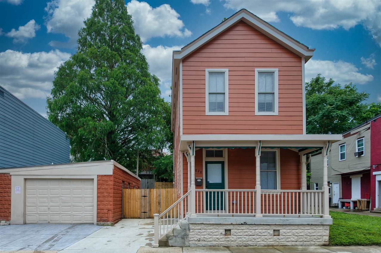 828 Perry Street - Photo 1