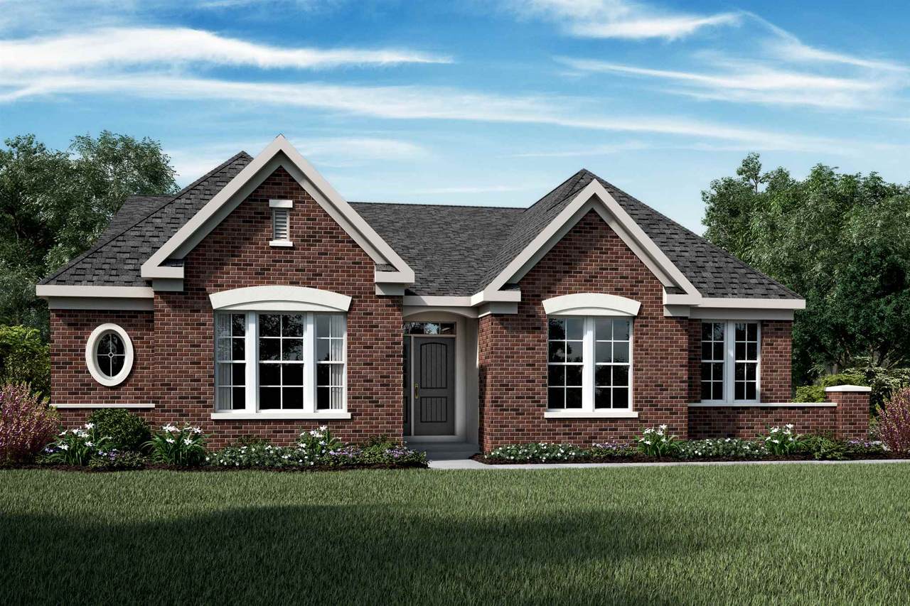 2756 Bentwood Drive - Photo 1