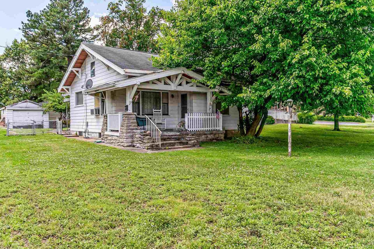4042 Alexandria Pike - Photo 1