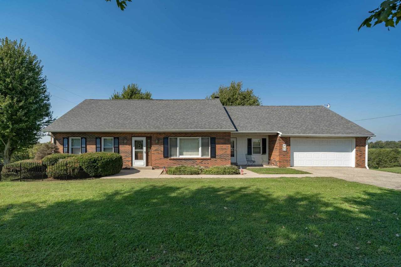 1640 Knoxville Road - Photo 1
