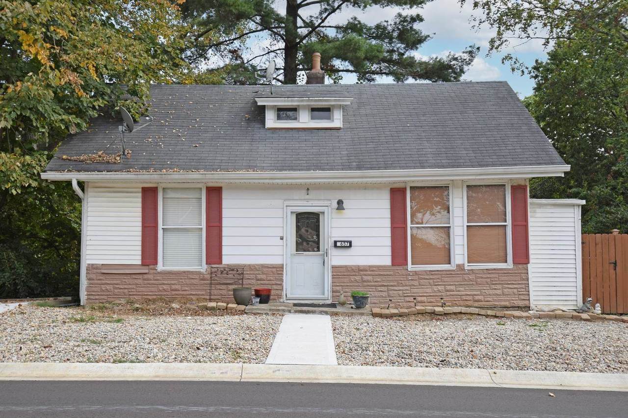 1657 Amsterdam Road - Photo 1