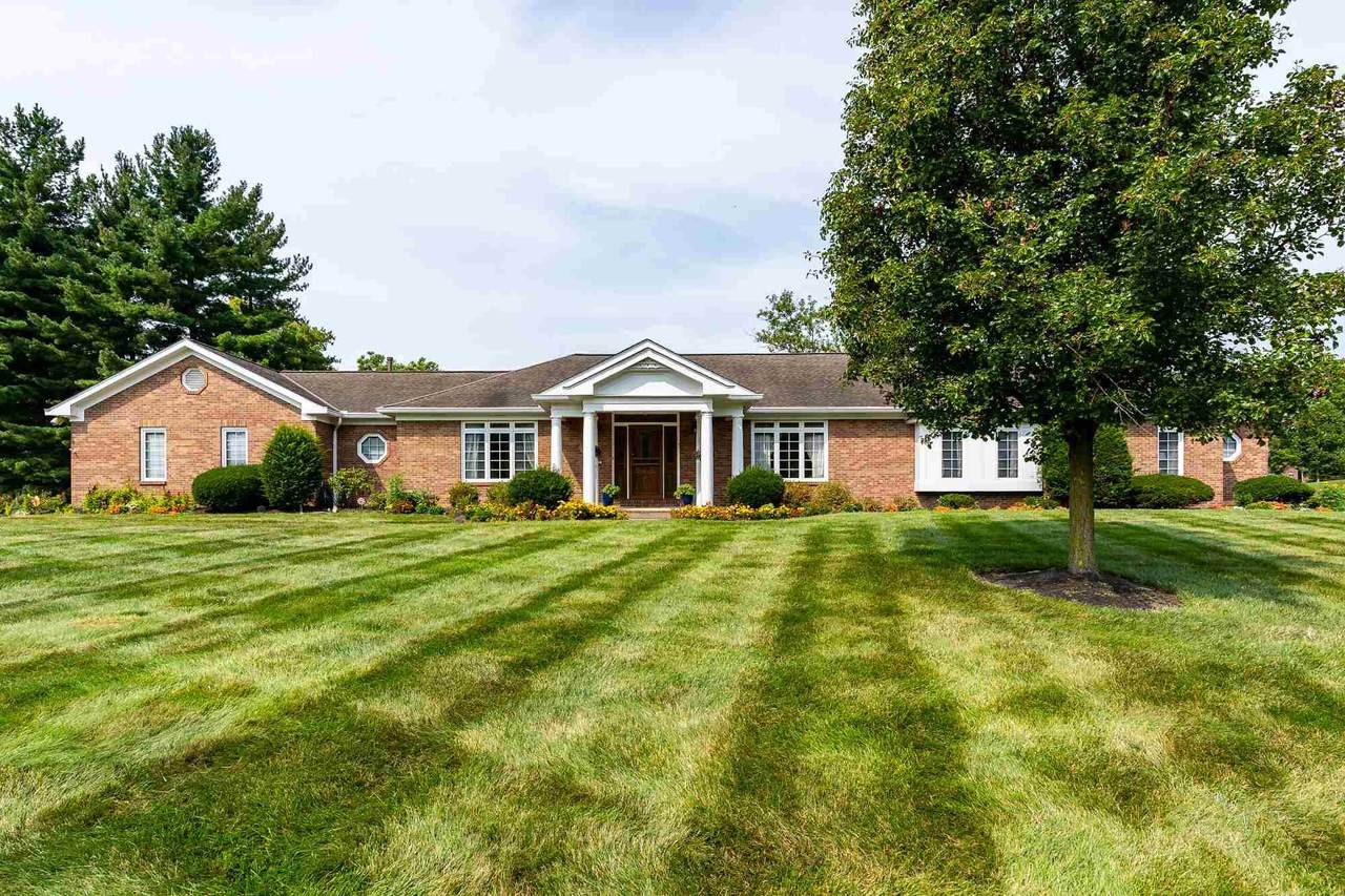 869 Rosewood Drive - Photo 1