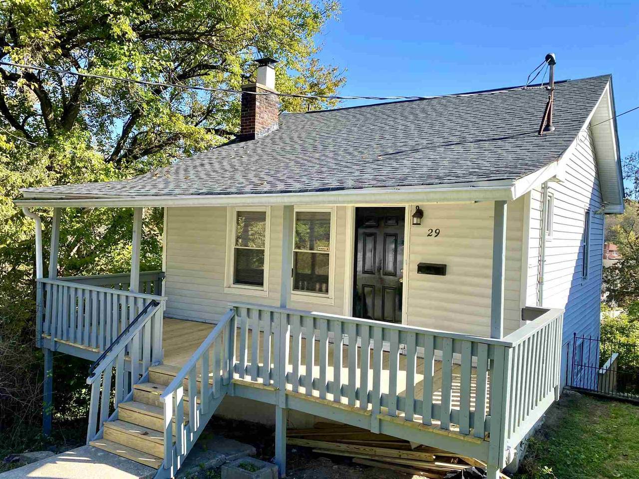 29 Summer Hill Avenue - Photo 1