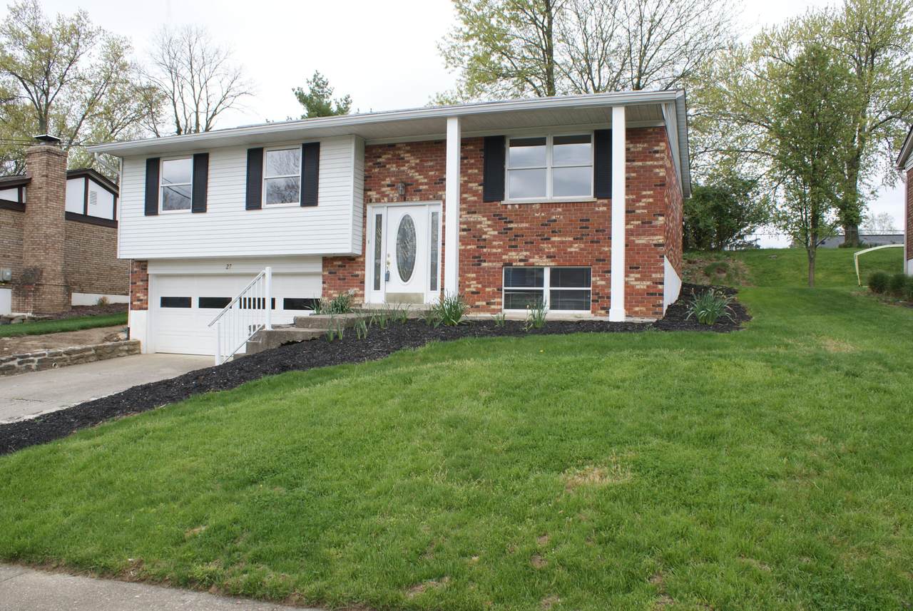 27 Stacy Lane - Photo 1