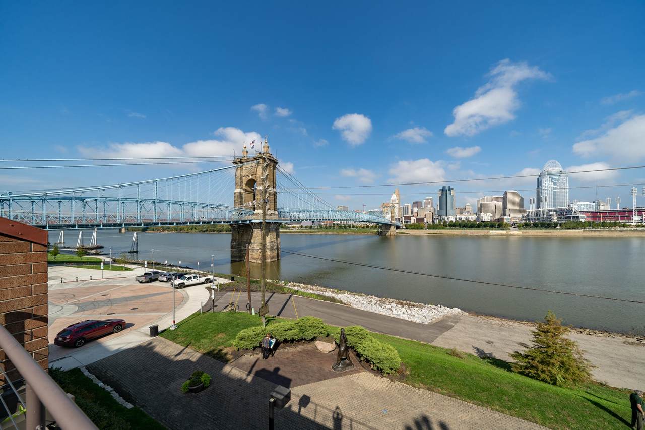 1 Riverside Place - Photo 1