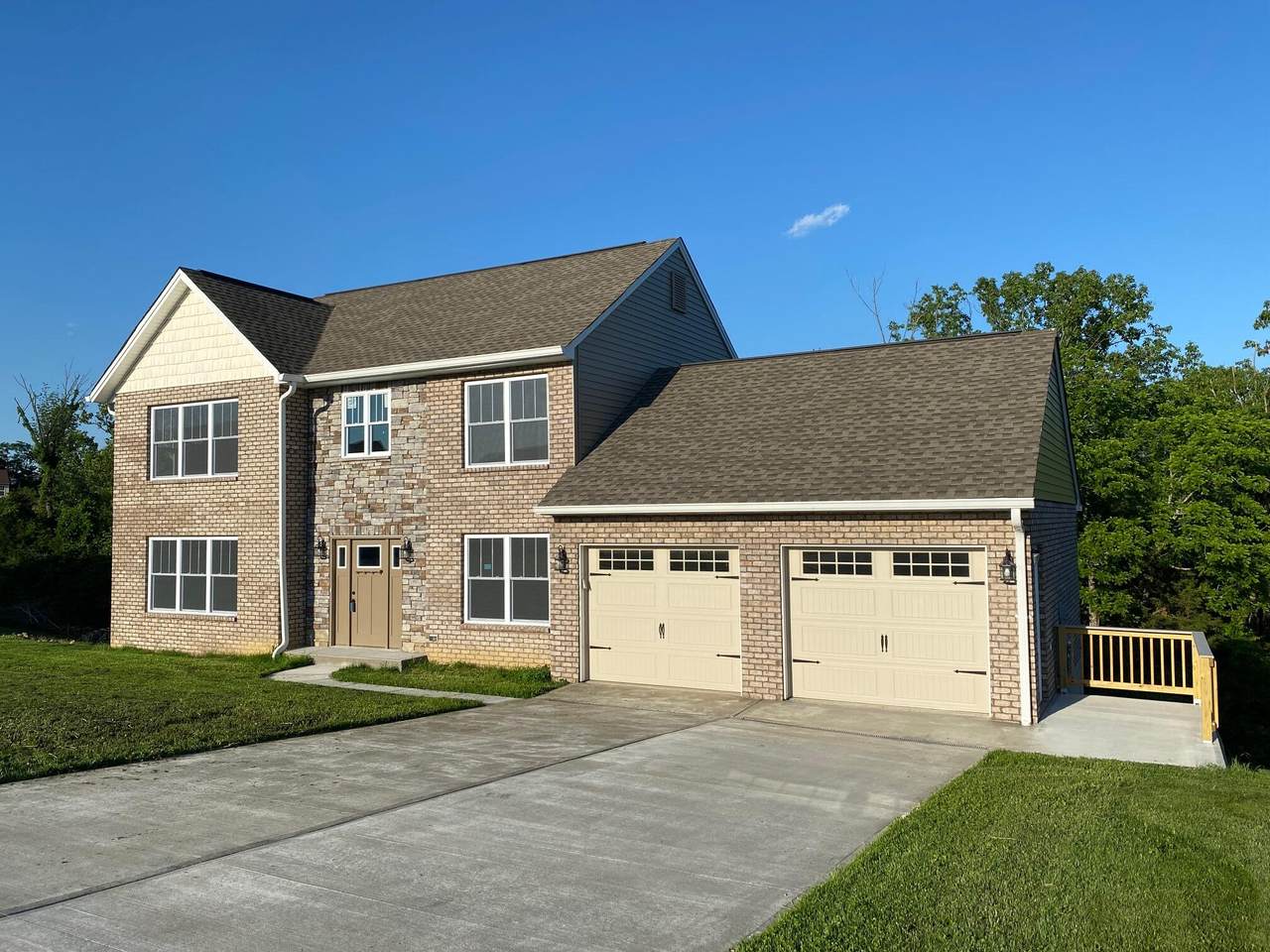 150 Hannahs Way - Photo 1