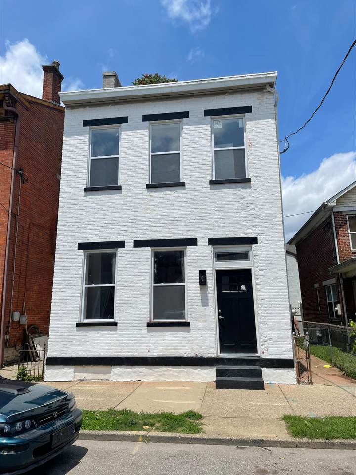 132 13th Street - Photo 1