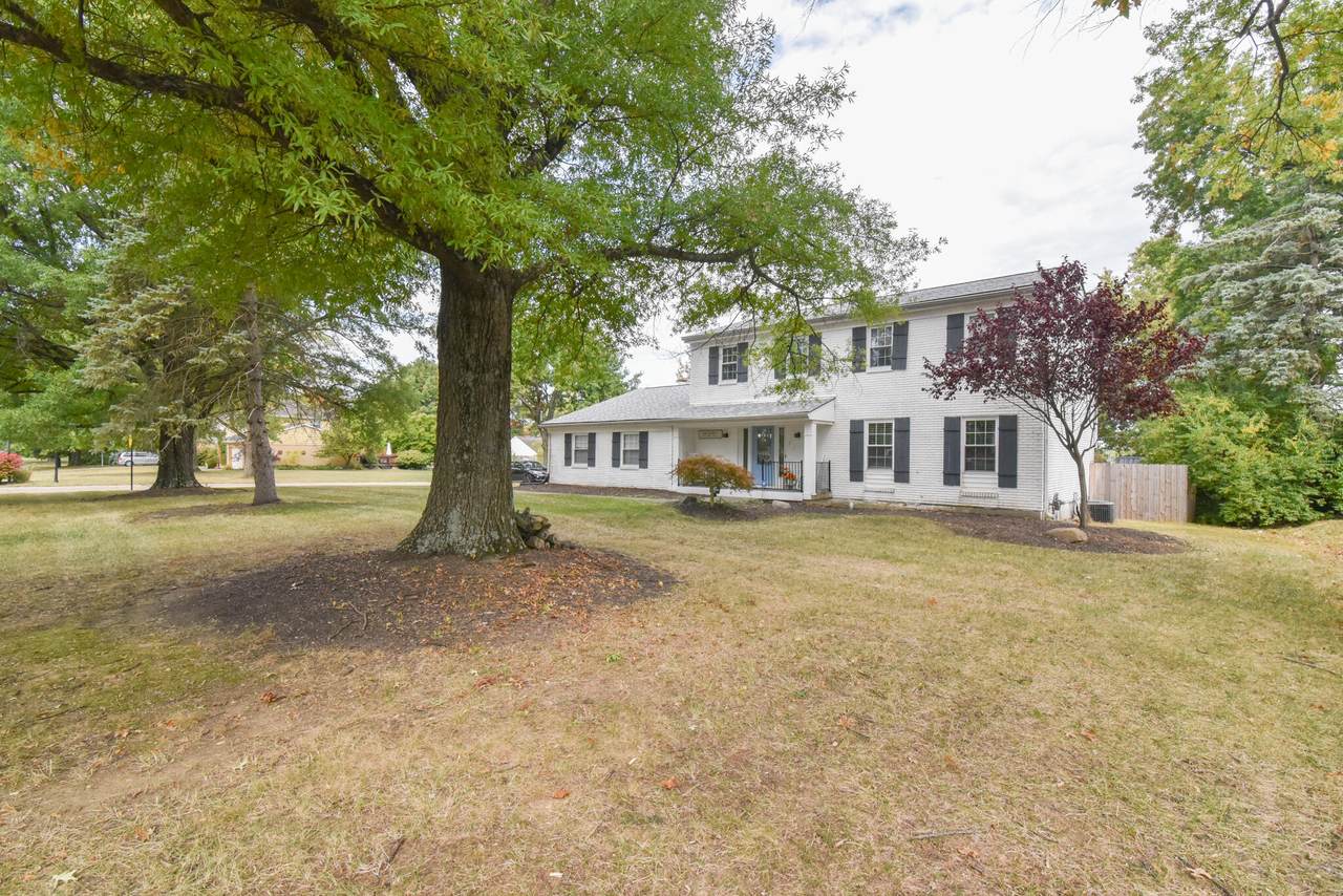 148 College Park Drive - Photo 1