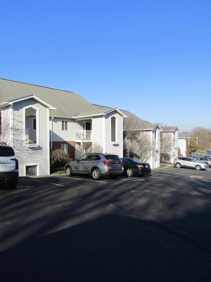 31 Carriage House Drive - Photo 1