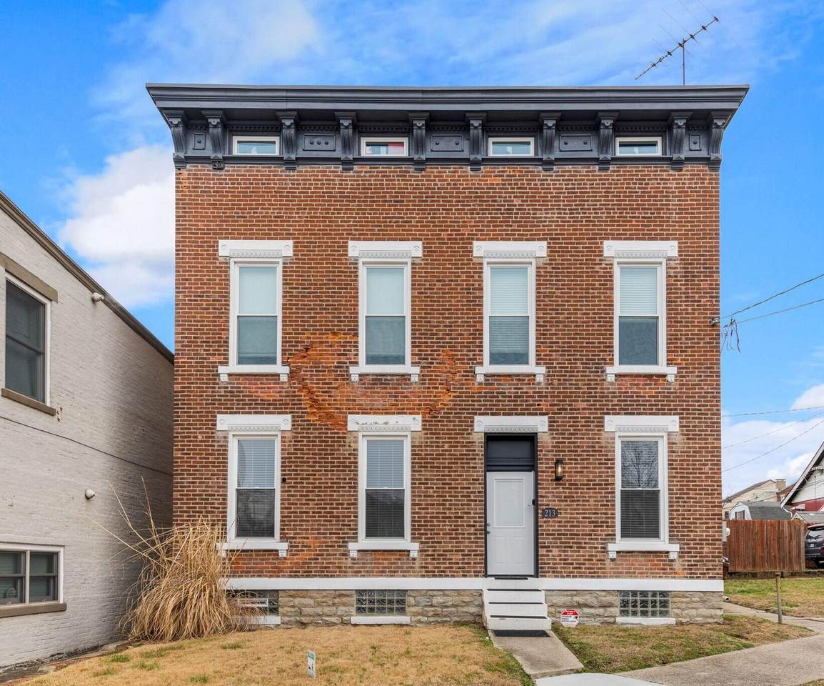 213 Adela Avenue - Photo 1