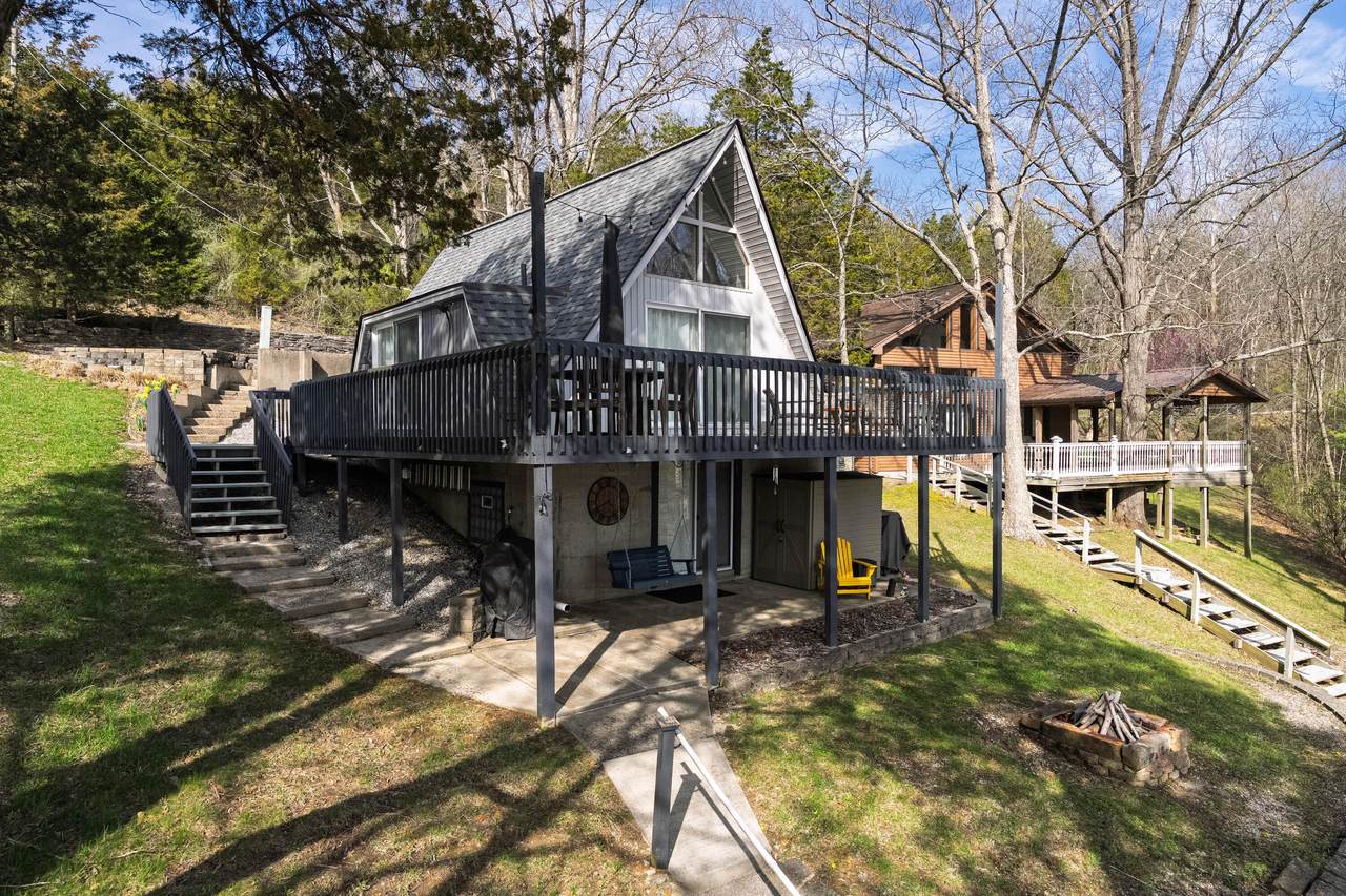 540 Summer Drive - Photo 1