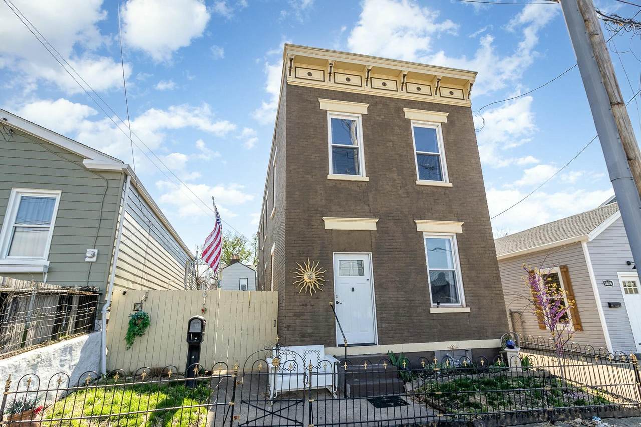 1028 Orchard Street - Photo 1