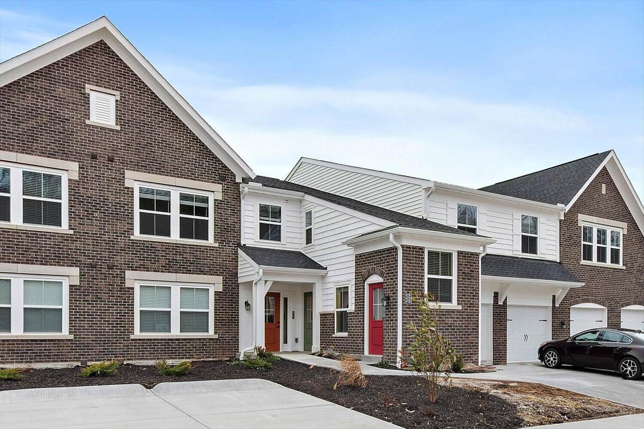 4716 Bentwood Hills Drive - Photo 1