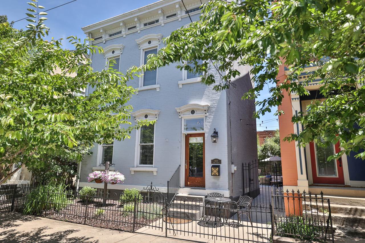 909 York Street - Photo 1