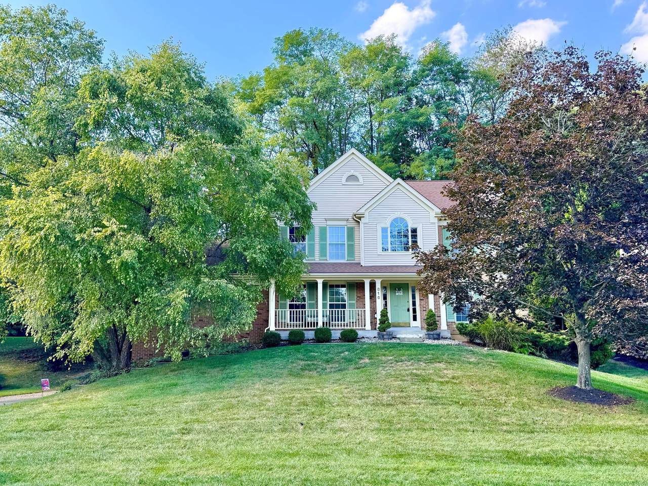 816 Winterberry Court - Photo 1