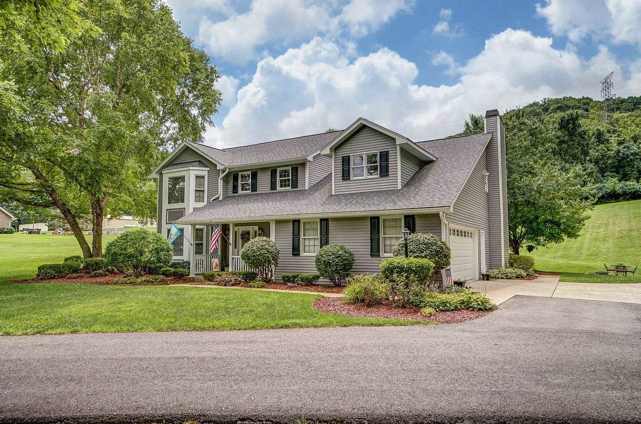 5365 River Road - Photo 1