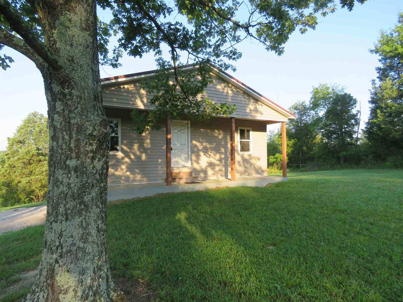 1112 Lake Shore Circle - Photo 1