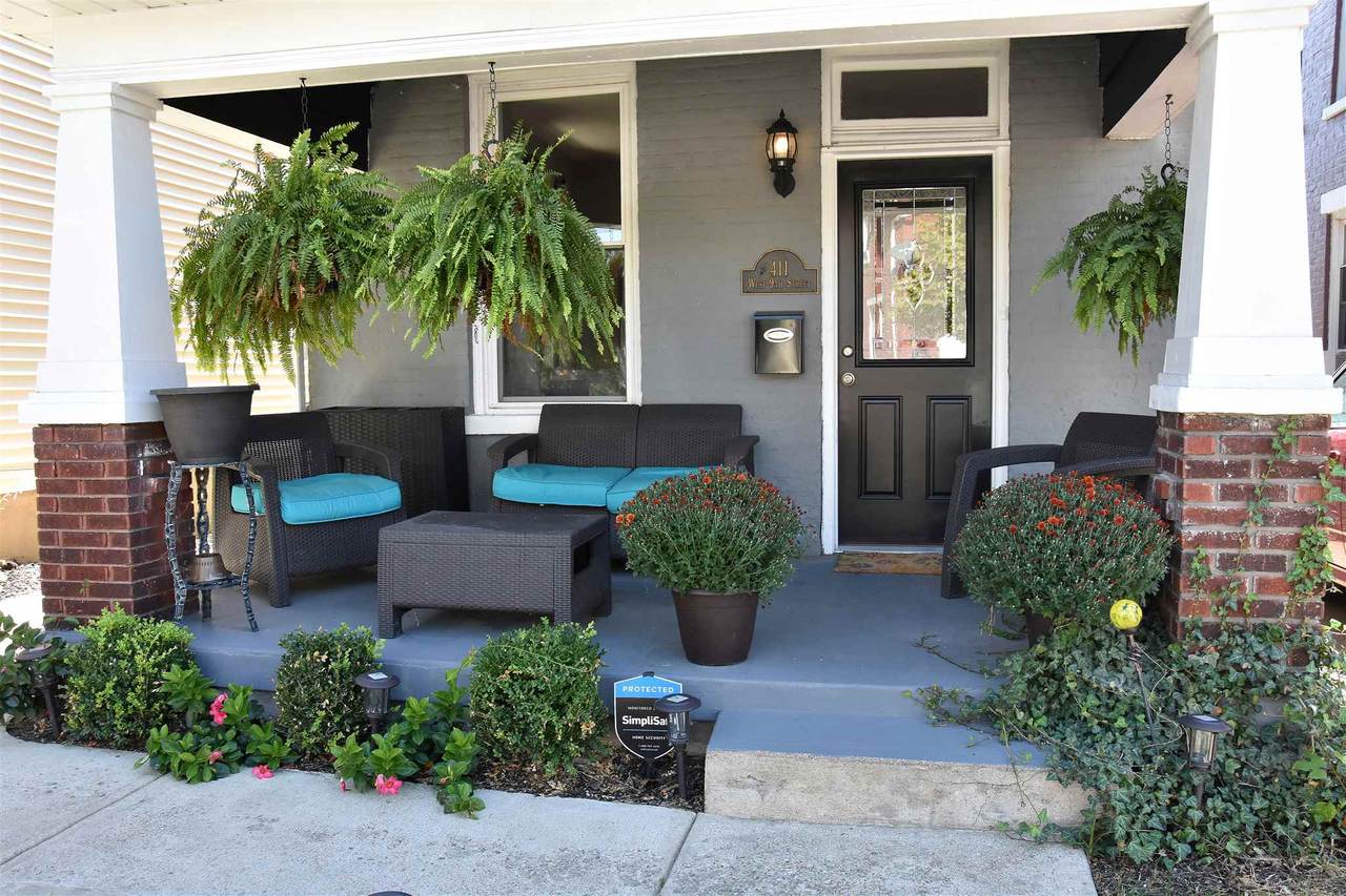 411 9th Street - Photo 1