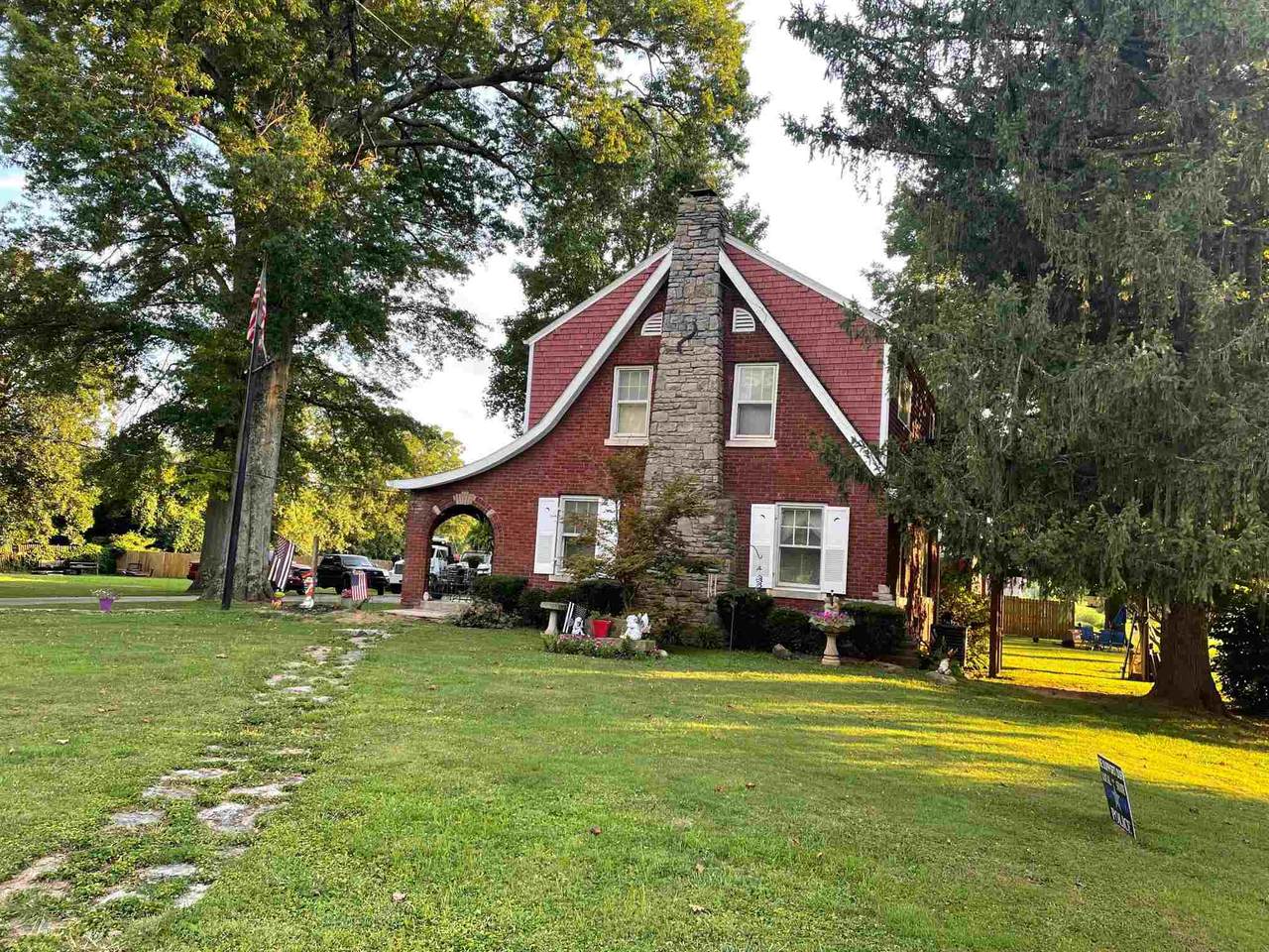 704 Main Cross Street - Photo 1