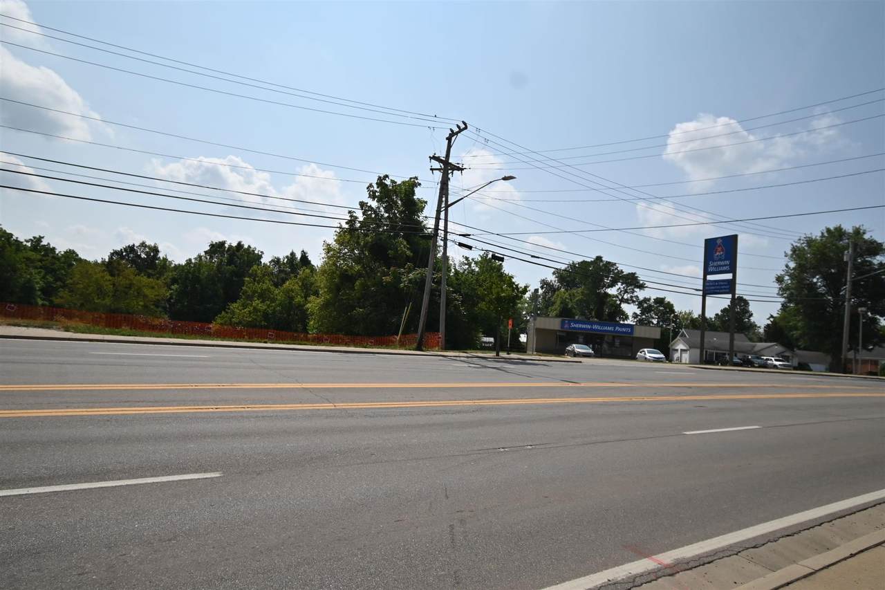6823 Dixie Hwy - Photo 1