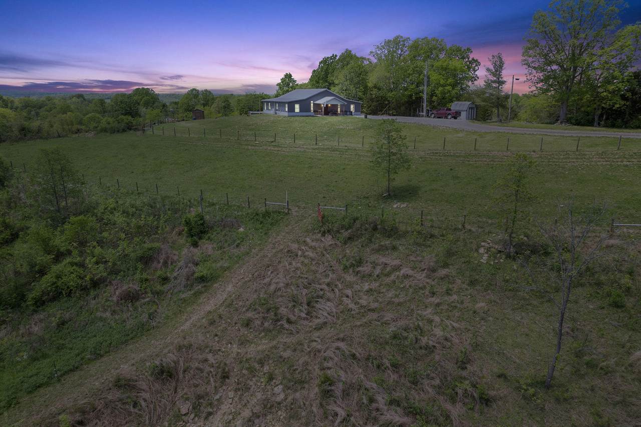 4609 Central Ridge Road - Photo 1