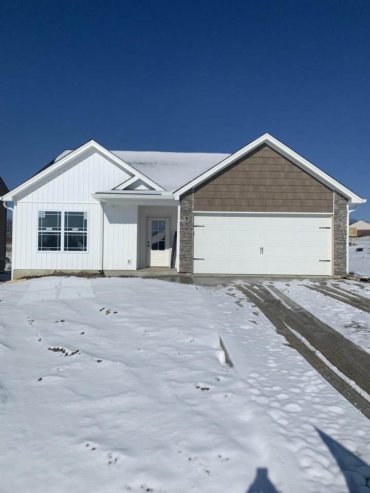 105 Keenland Drive - Photo 1