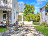 916 Montague Road - Photo 2